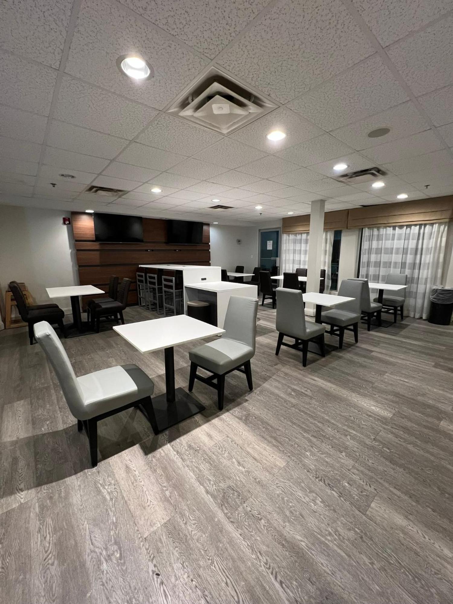 Wingate By Wyndham Dublin Near Claytor Lake State Park Exteriér fotografie