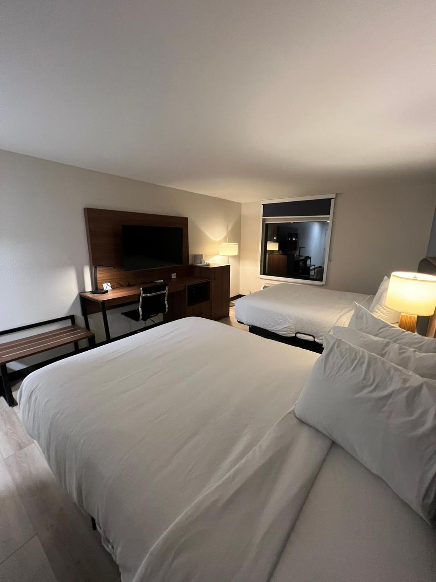 Wingate By Wyndham Dublin Near Claytor Lake State Park Exteriér fotografie